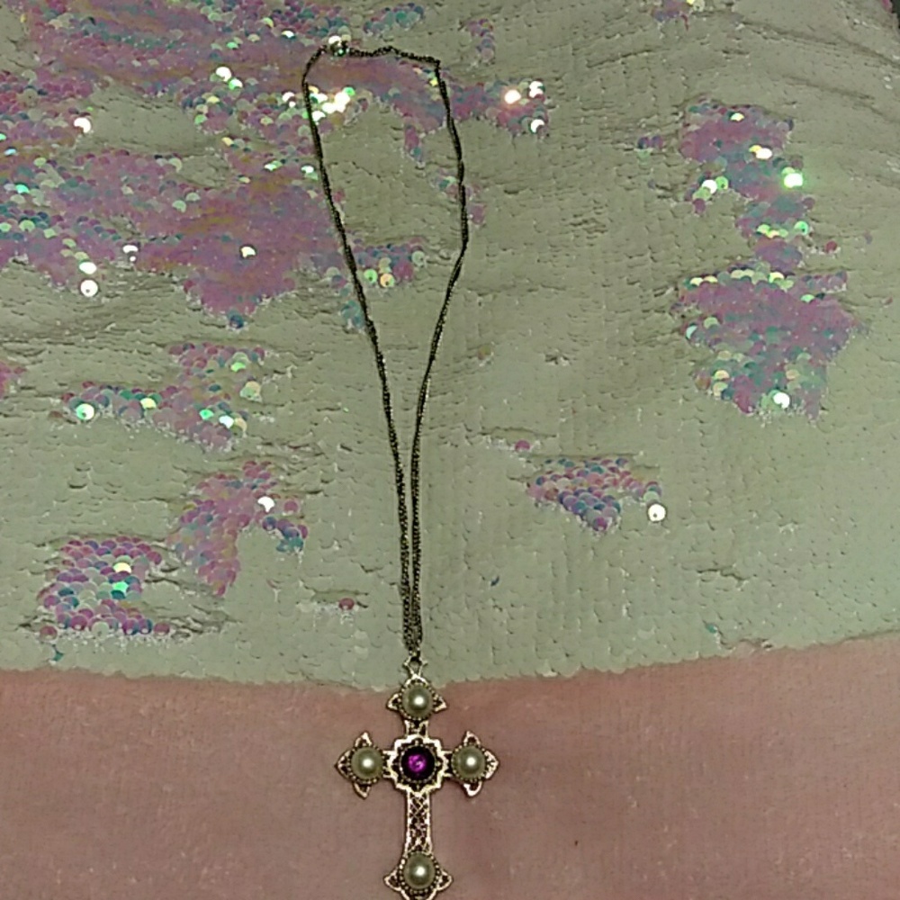 Costume necklace